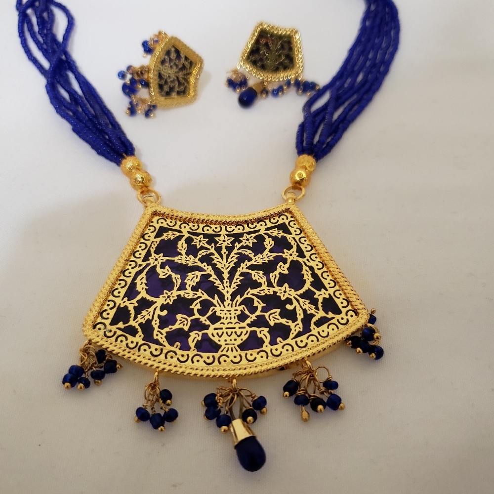 Golden And Blue Necklace set